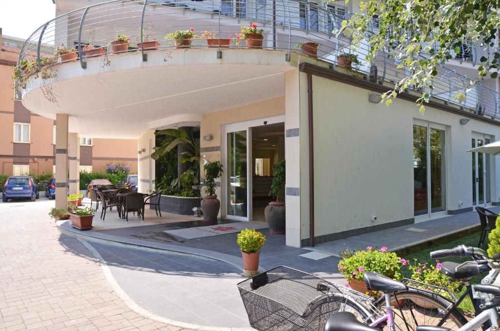 Hotel La Ninfea Montesilvano Exterior photo